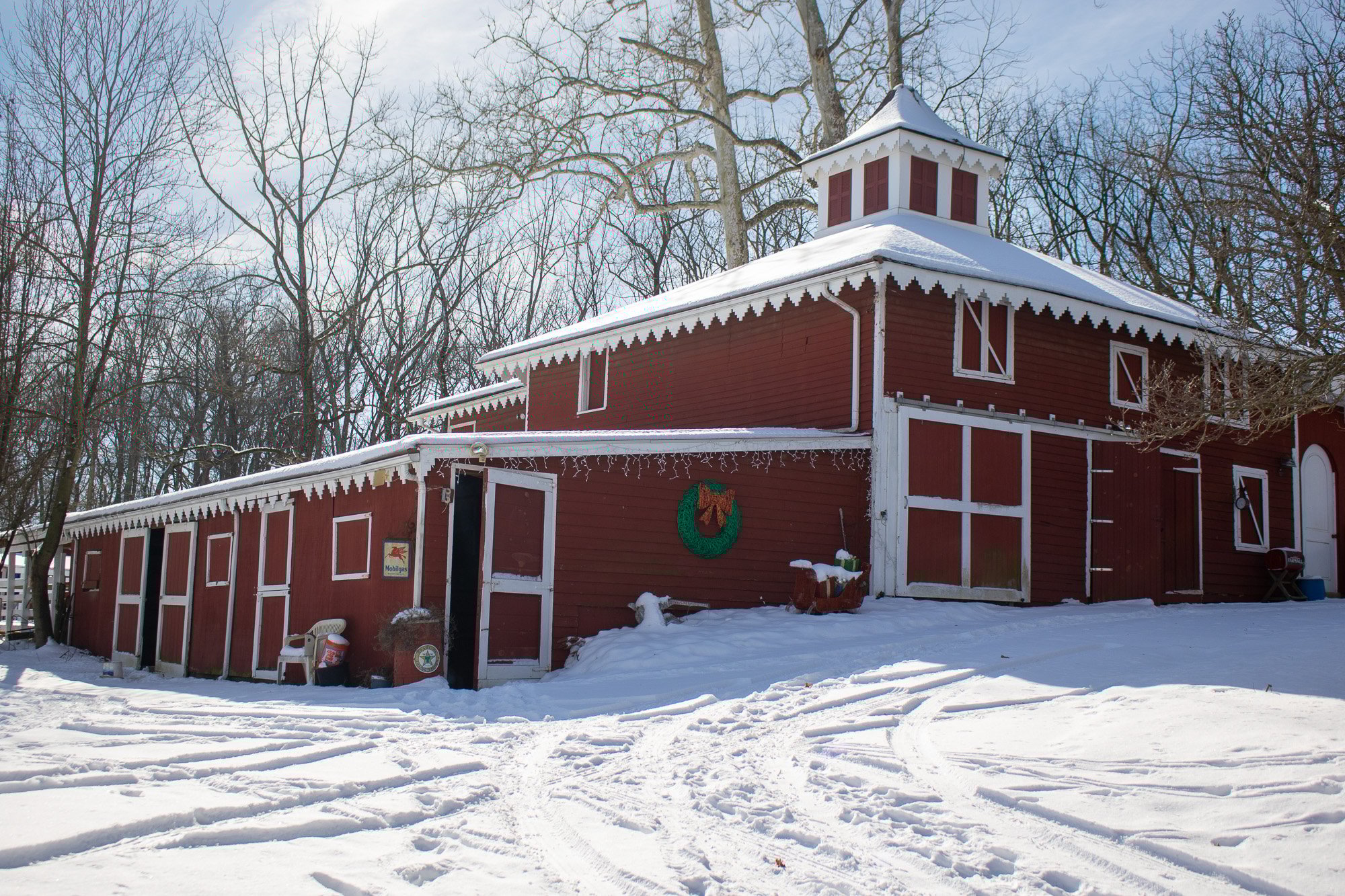 barn